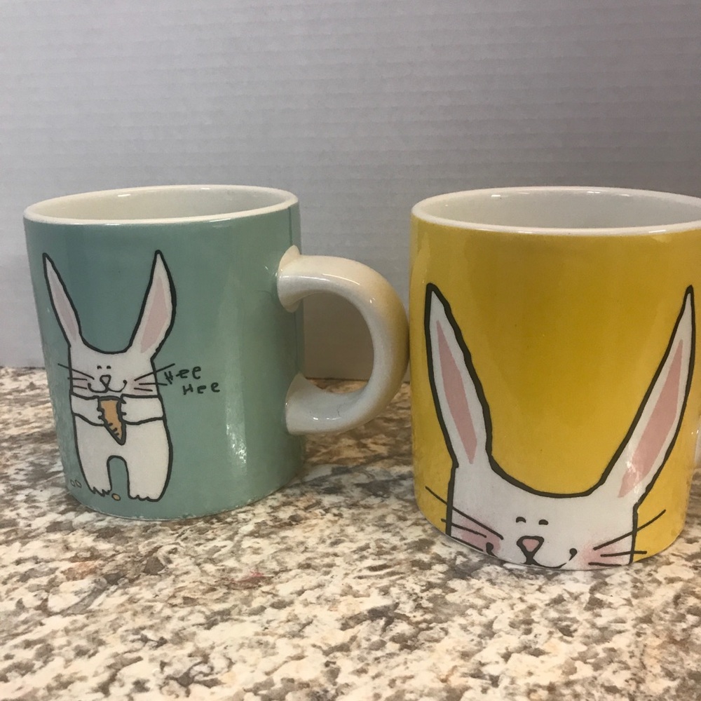 Holiday Homes Easter Mugs 16 oz cute yellow and green cute Easter Bunnies